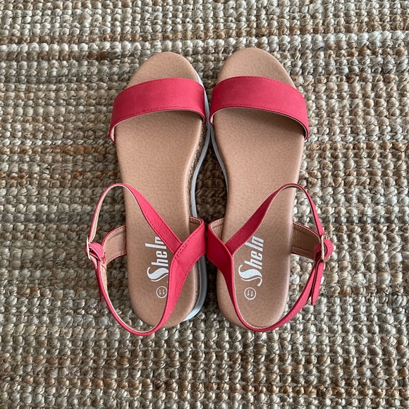 Red wedges sandals sz 11 SheIn brand new - Picture 2 of 4